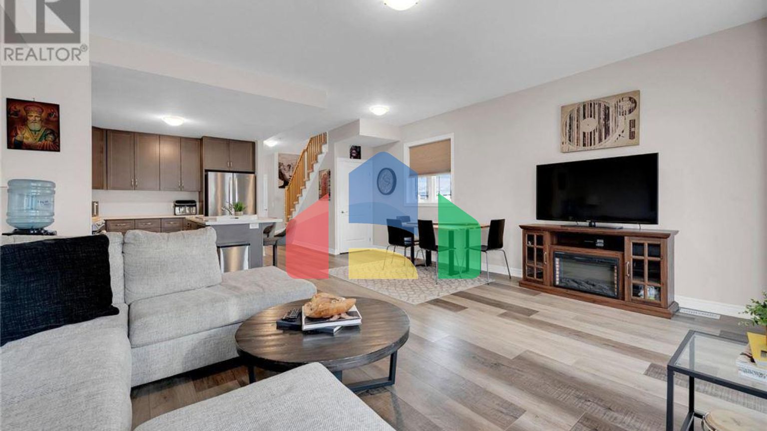 Residential - Single Family Home - Hamilton, Canada - Canada