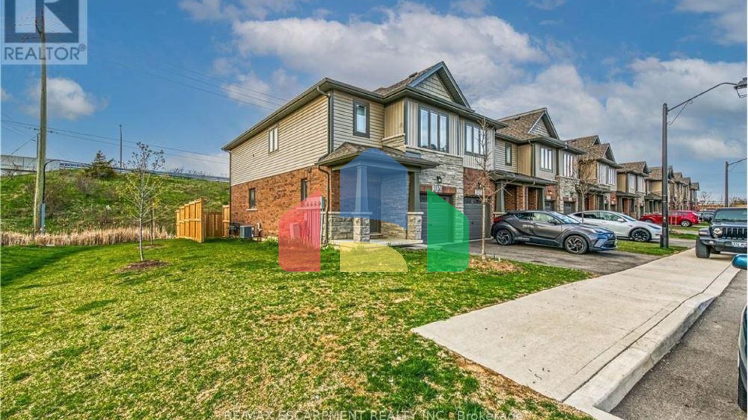 Residential - Single Family Home - Hamilton, Canada - Canada