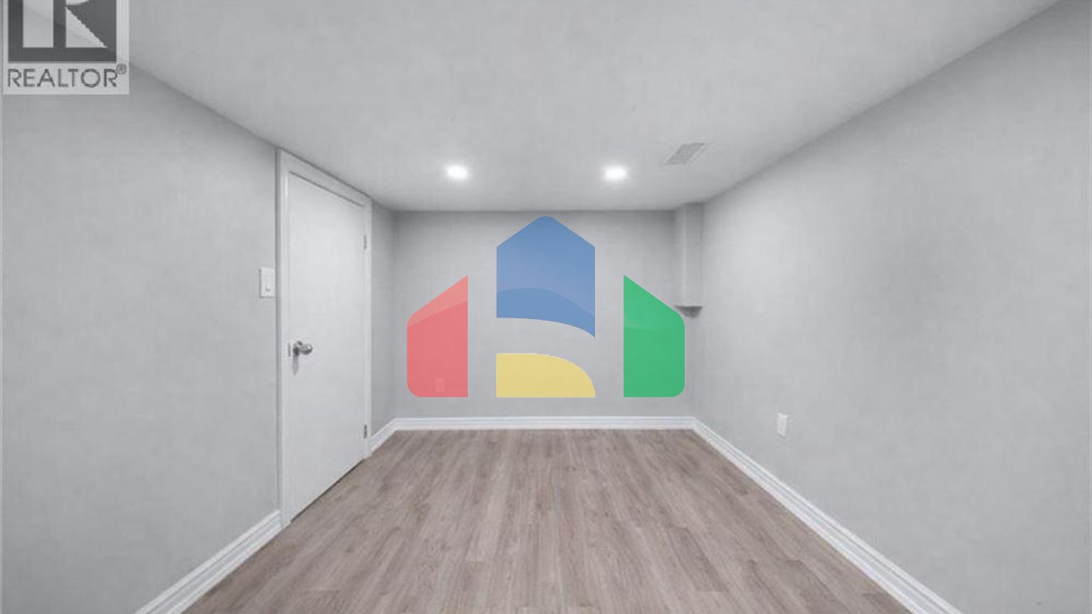 Residential - Single Family Home - Hamilton, Canada - Canada