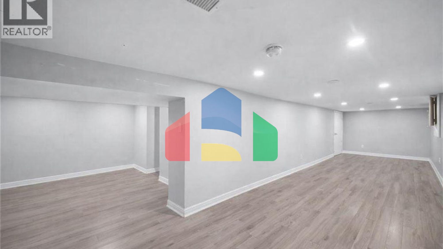 Residential - Single Family Home - Hamilton, Canada - Canada