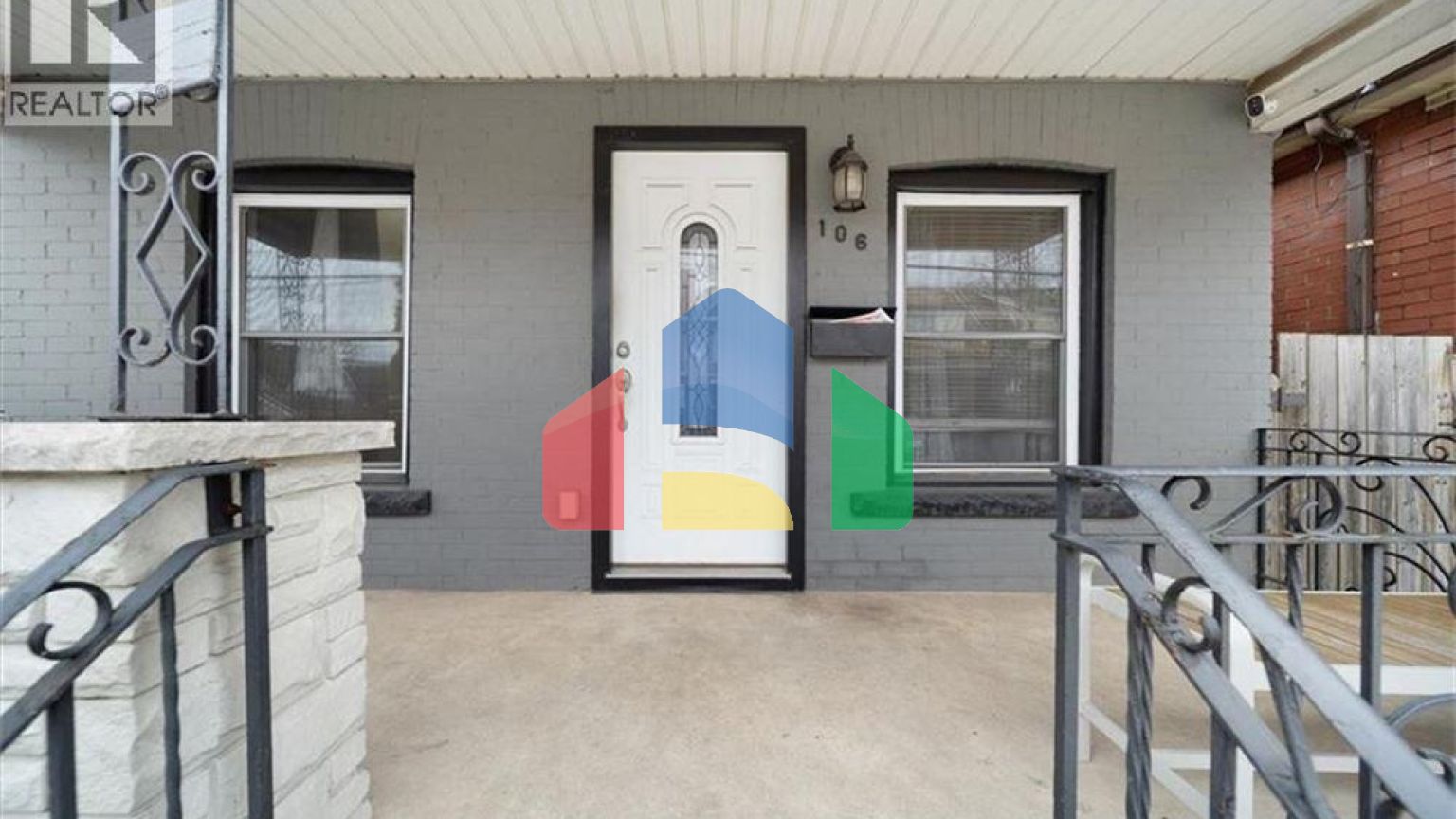 Residential - Single Family Home - Hamilton, Canada - Canada