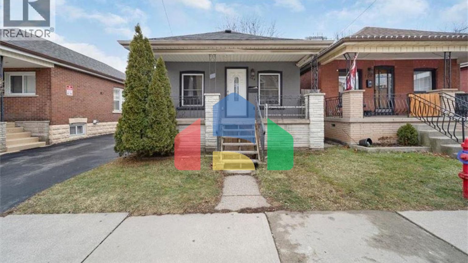 Residential - Single Family Home - Hamilton, Canada - Canada