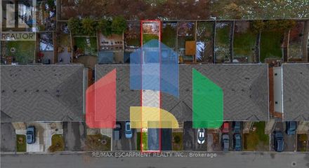 Residential - Single Family Home - Hamilton, Canada - Canada