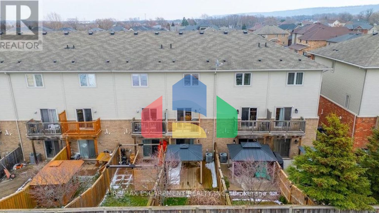 Residential - Single Family Home - Hamilton, Canada - Canada