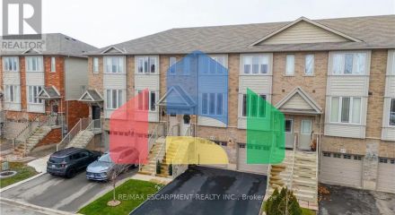 Residential - Single Family Home - Hamilton, Canada - Canada