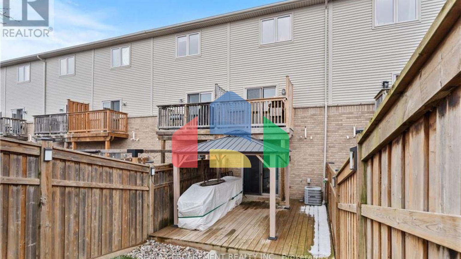 Residential - Single Family Home - Hamilton, Canada - Canada