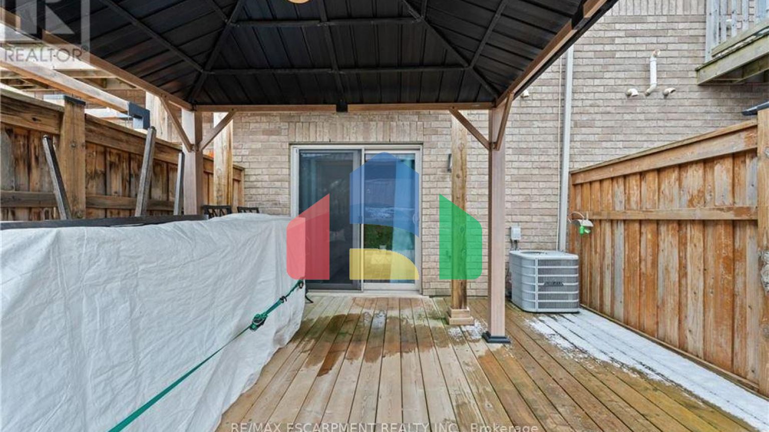 Residential - Single Family Home - Hamilton, Canada - Canada