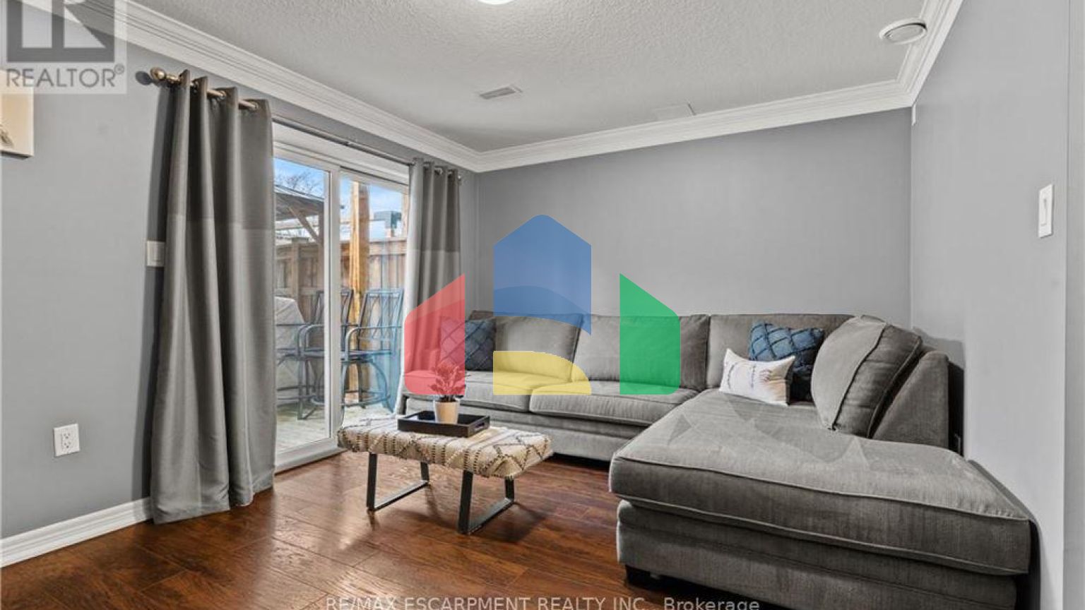 Residential - Single Family Home - Hamilton, Canada - Canada