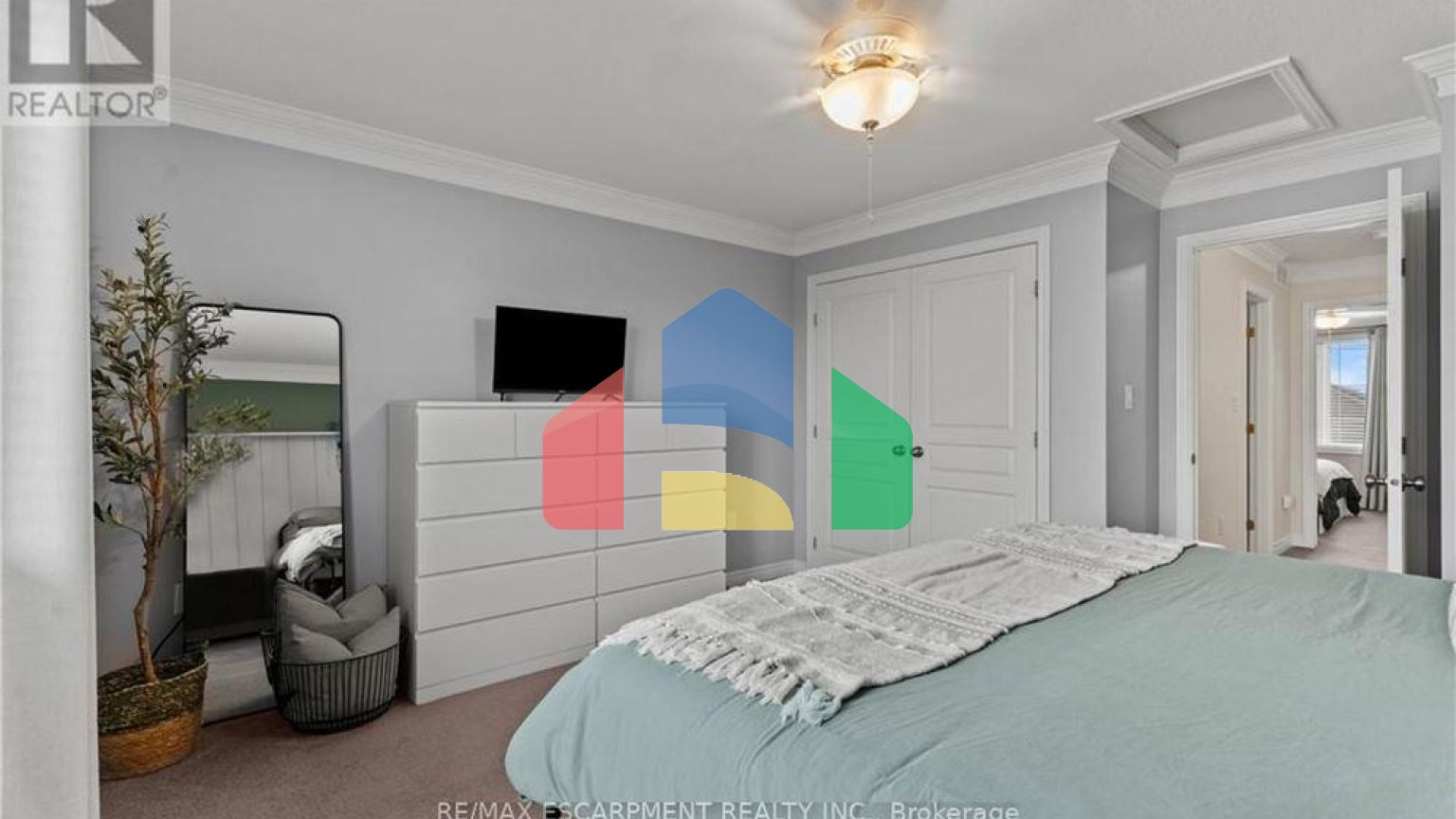 Residential - Single Family Home - Hamilton, Canada - Canada