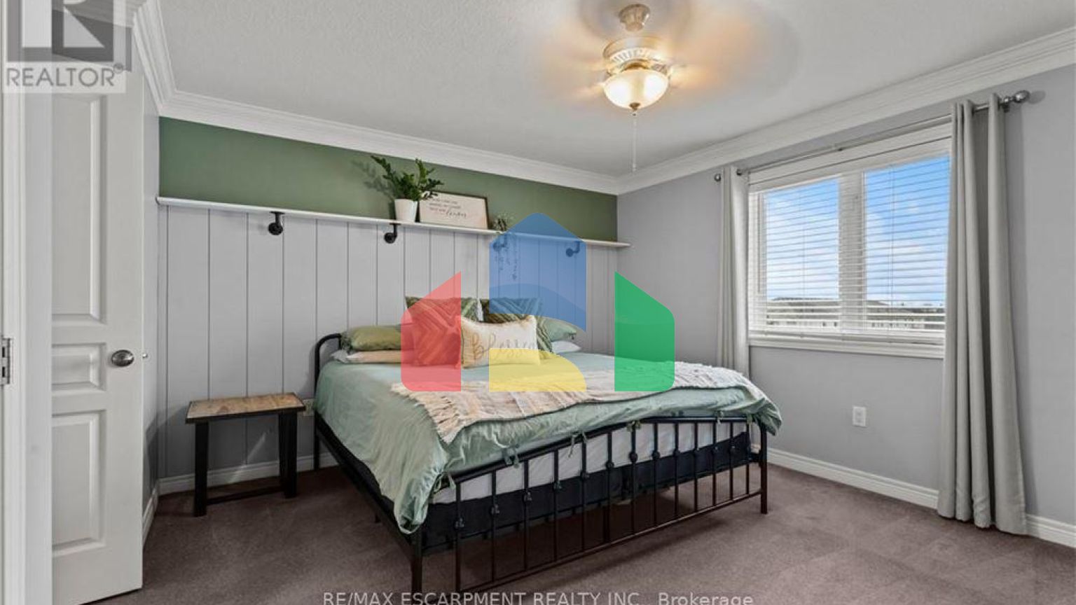 Residential - Single Family Home - Hamilton, Canada - Canada