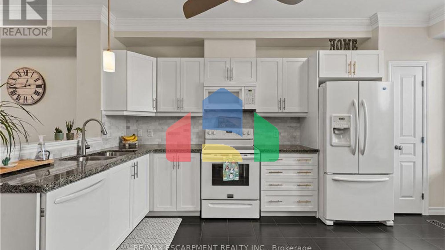 Residential - Single Family Home - Hamilton, Canada - Canada