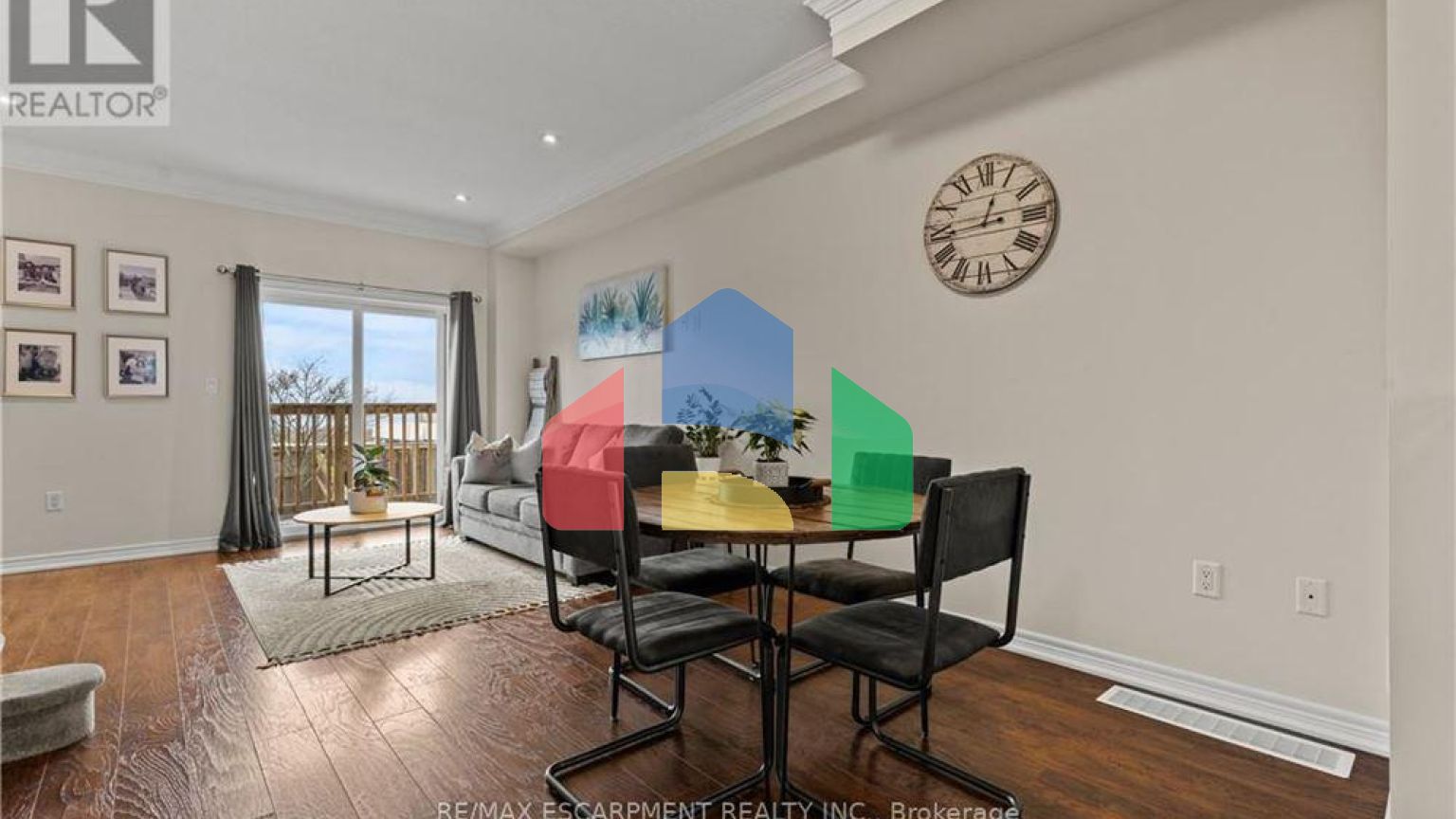 Residential - Single Family Home - Hamilton, Canada - Canada