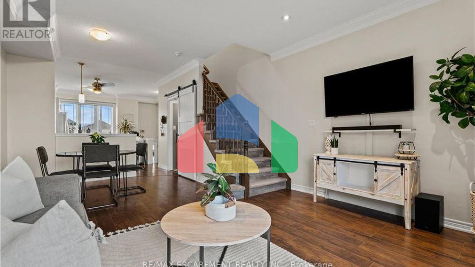 Residential - Single Family Home - Hamilton, Canada - Canada