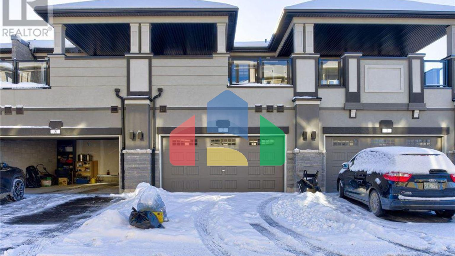 Residential - Single Family Home - Hamilton, Canada - Canada