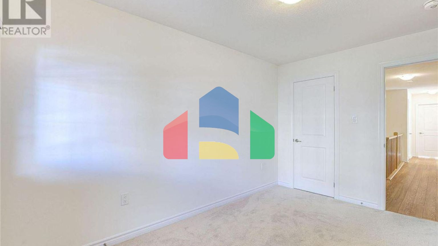 Residential - Single Family Home - Hamilton, Canada - Canada