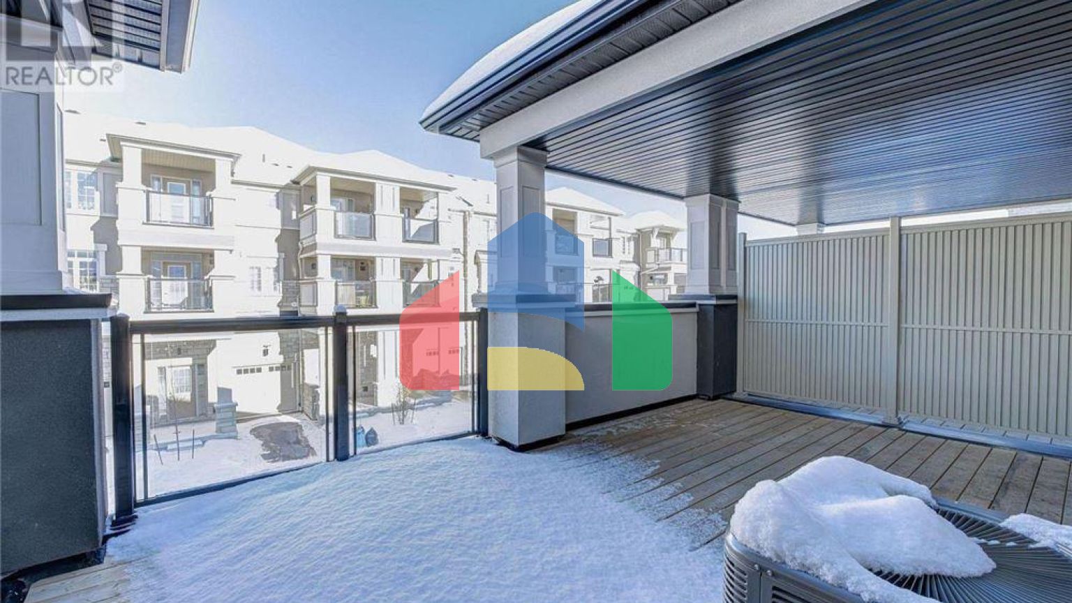 Residential - Single Family Home - Hamilton, Canada - Canada