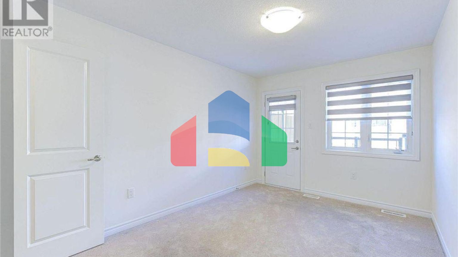 Residential - Single Family Home - Hamilton, Canada - Canada