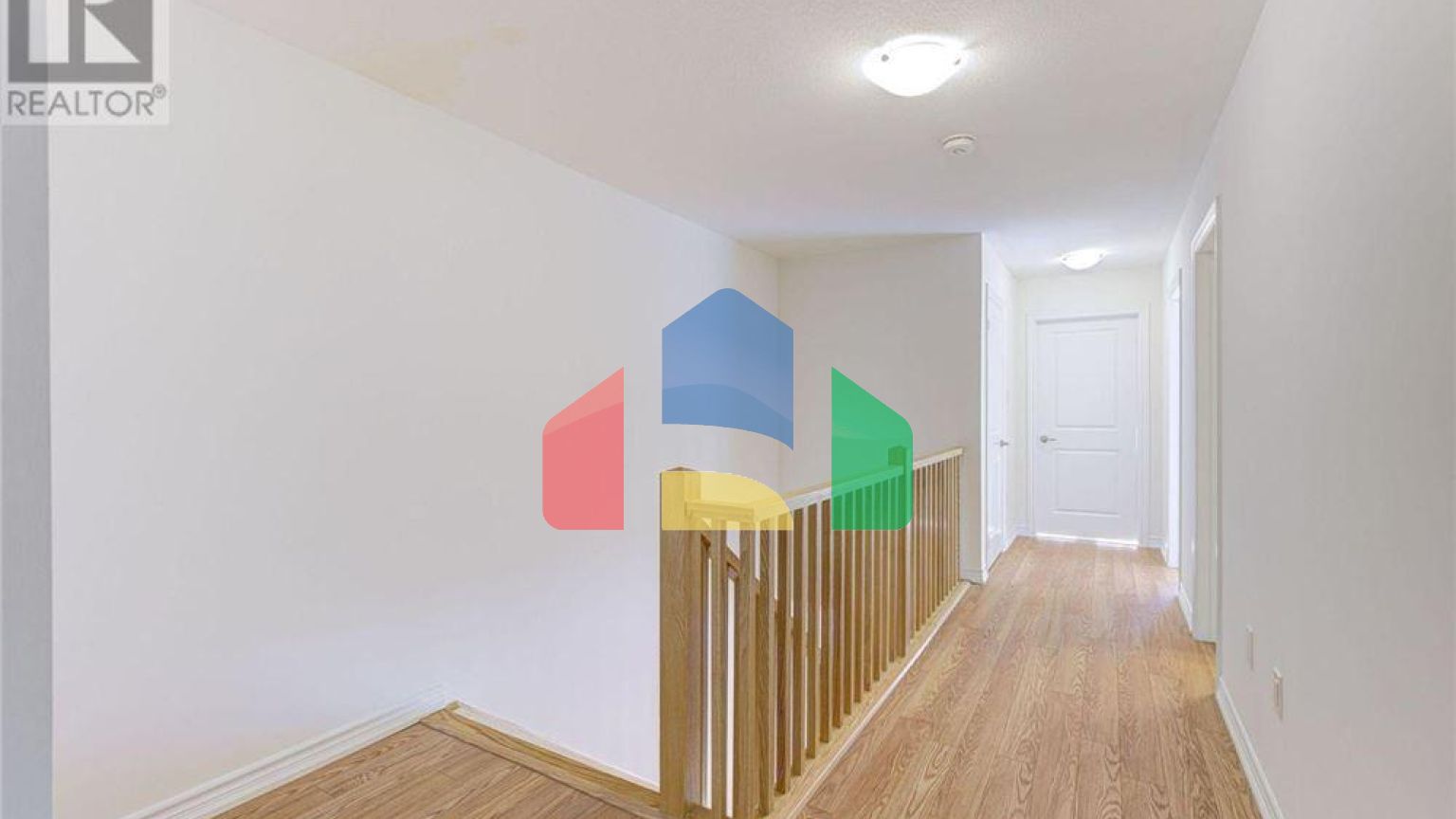 Residential - Single Family Home - Hamilton, Canada - Canada