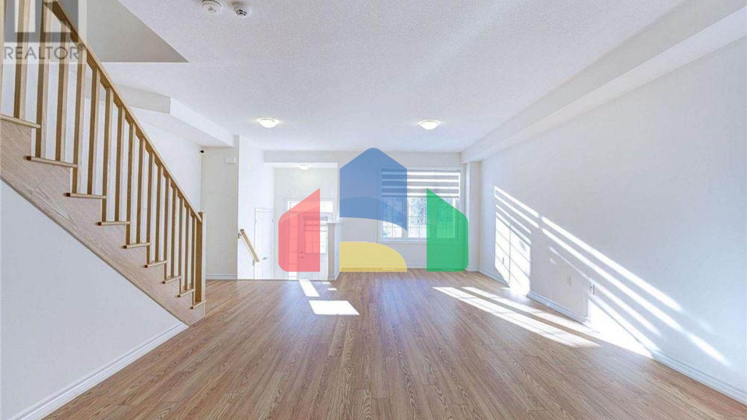 Residential - Single Family Home - Hamilton, Canada - Canada