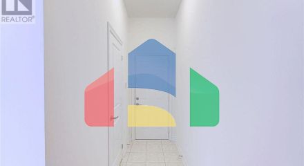 Residential - Single Family Home - Hamilton, Canada - Canada