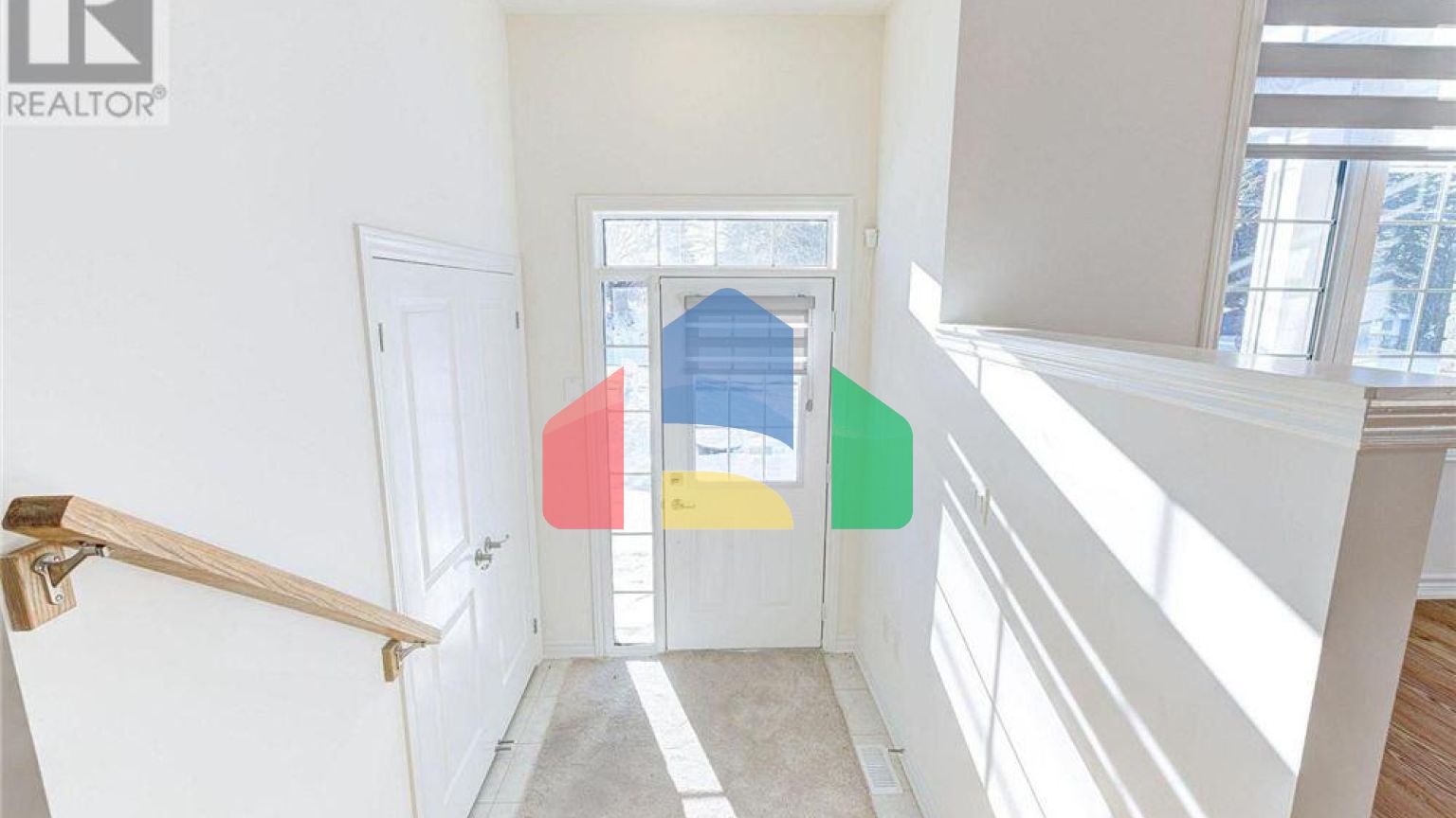 Residential - Single Family Home - Hamilton, Canada - Canada