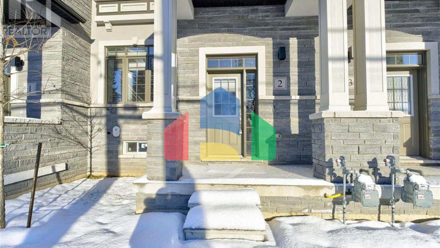 Residential - Single Family Home - Hamilton, Canada - Canada