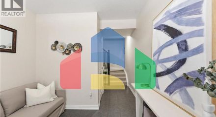 Residential - Single Family Home - Hamilton, Canada - Canada