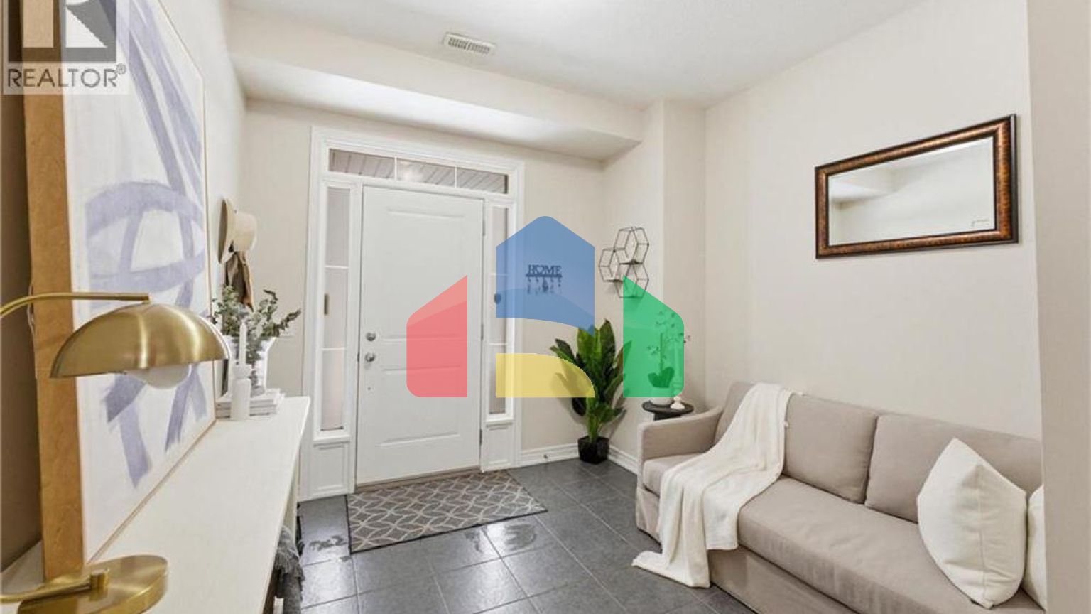 Residential - Single Family Home - Hamilton, Canada - Canada