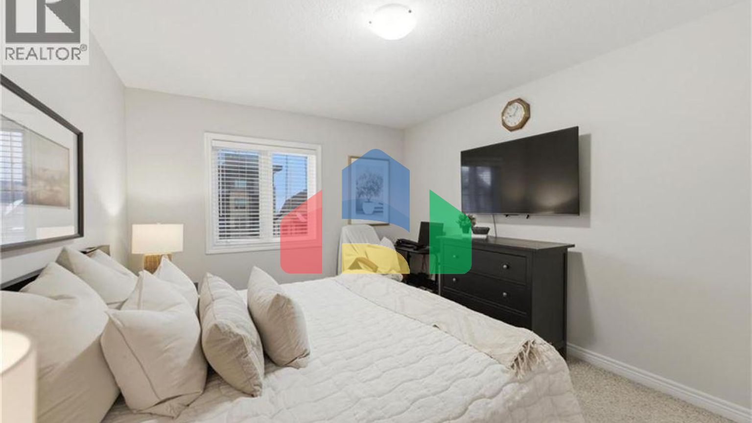 Residential - Single Family Home - Hamilton, Canada - Canada