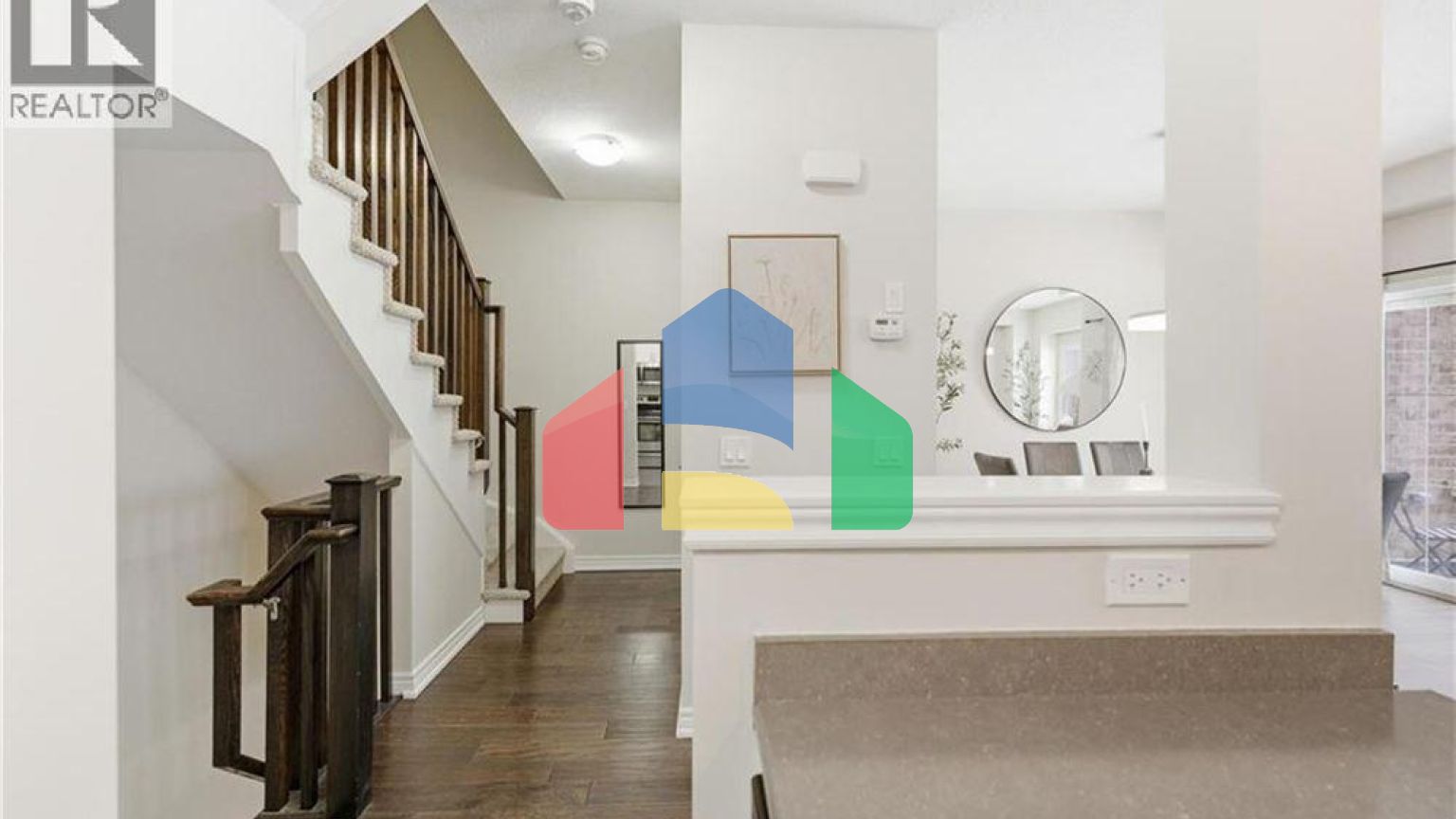 Residential - Single Family Home - Hamilton, Canada - Canada