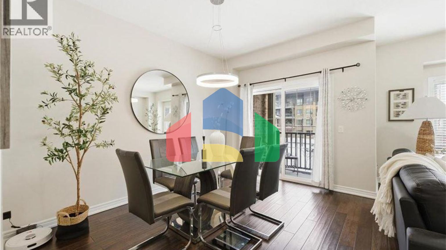 Residential - Single Family Home - Hamilton, Canada - Canada