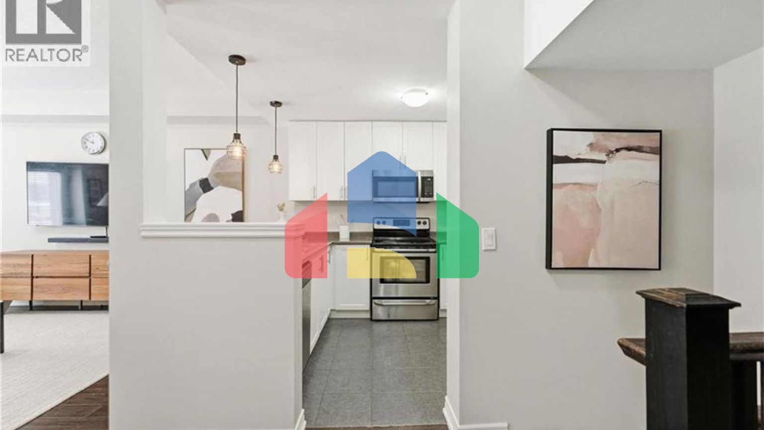 Residential - Single Family Home - Hamilton, Canada - Canada