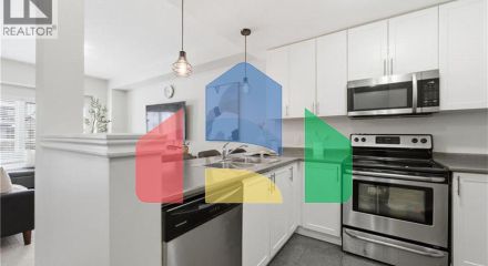 Residential - Single Family Home - Hamilton, Canada - Canada