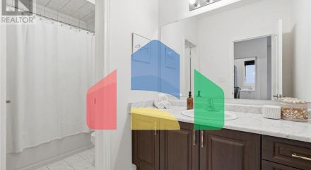 Residential - Single Family Home - Hamilton, Canada - Canada