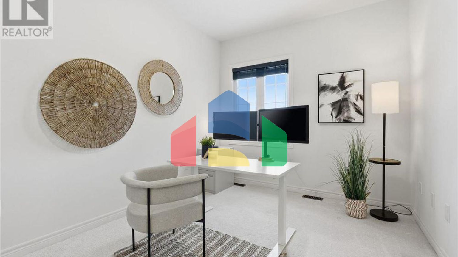 Residential - Single Family Home - Hamilton, Canada - Canada