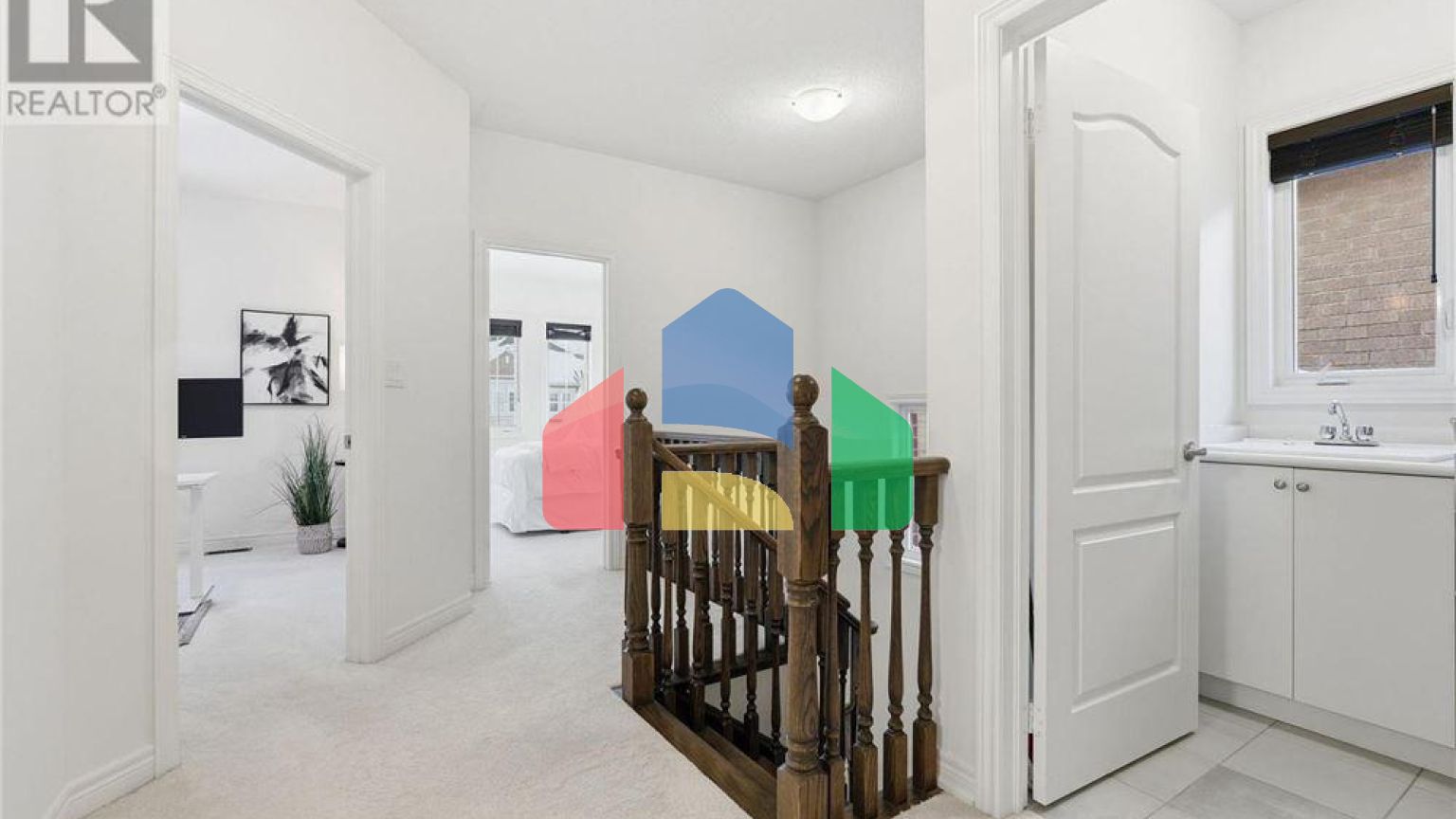 Residential - Single Family Home - Hamilton, Canada - Canada