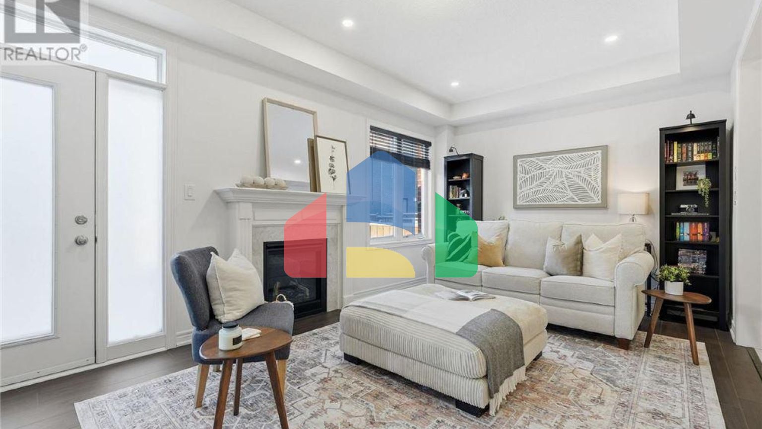 Residential - Single Family Home - Hamilton, Canada - Canada