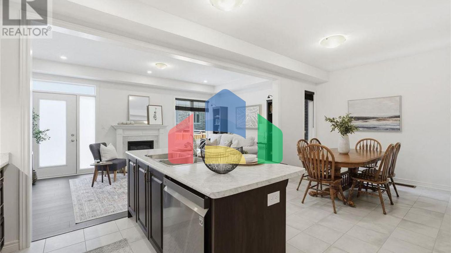 Residential - Single Family Home - Hamilton, Canada - Canada