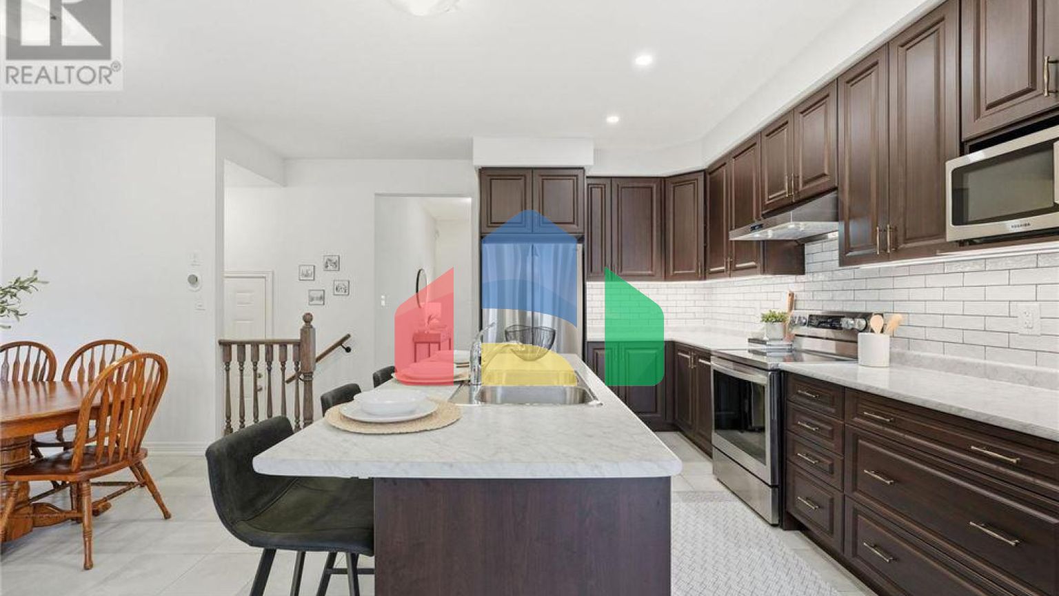 Residential - Single Family Home - Hamilton, Canada - Canada