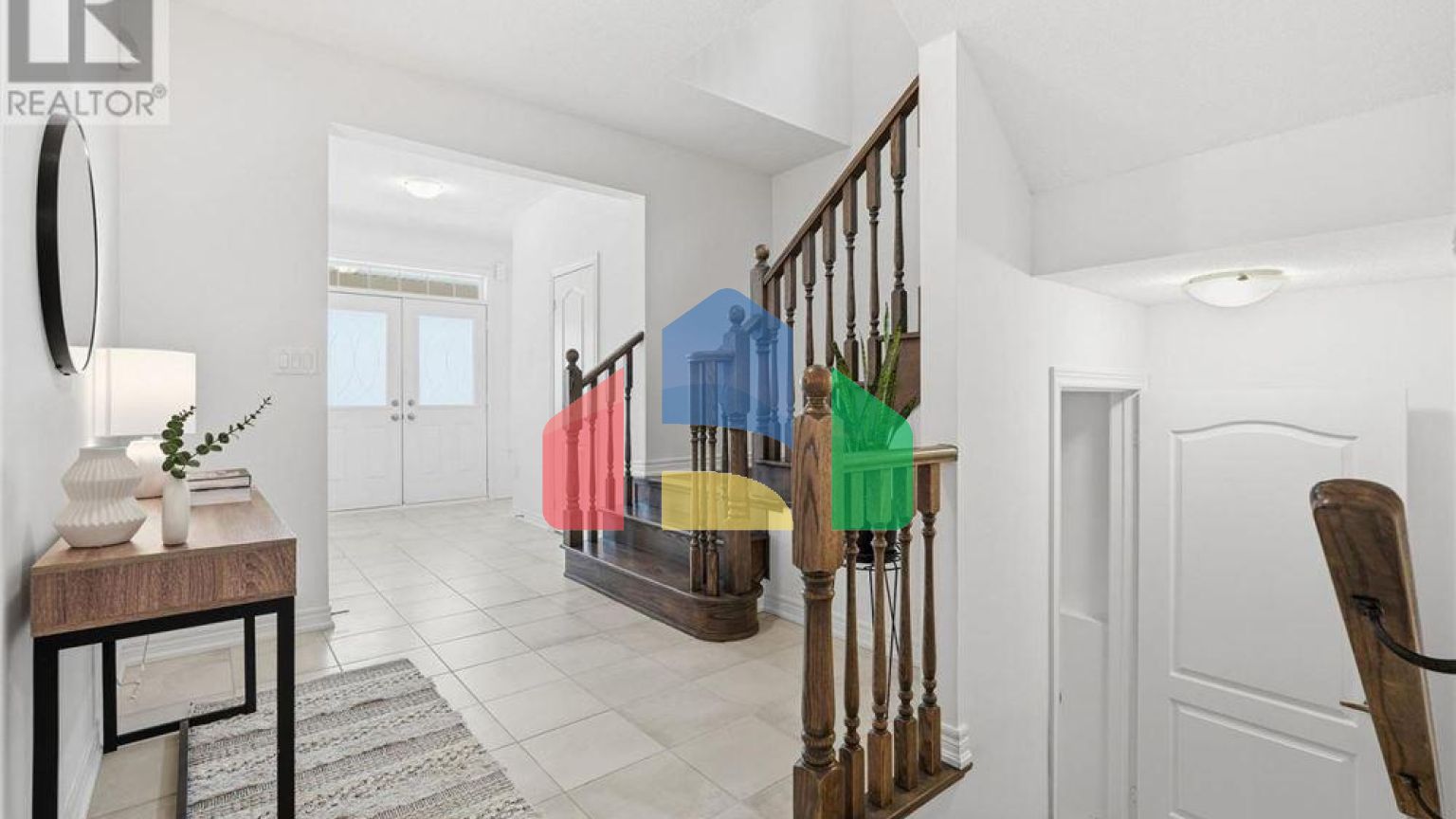 Residential - Single Family Home - Hamilton, Canada - Canada