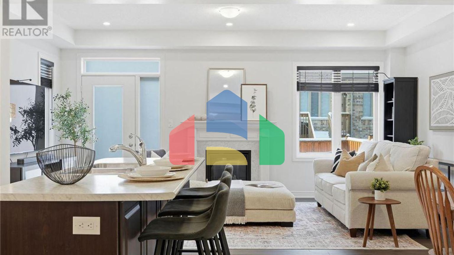 Residential - Single Family Home - Hamilton, Canada - Canada