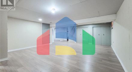 Residential - Single Family Home - Hamilton, Canada - Canada