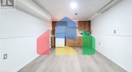 Residential - Single Family Home - Hamilton, Canada - Canada