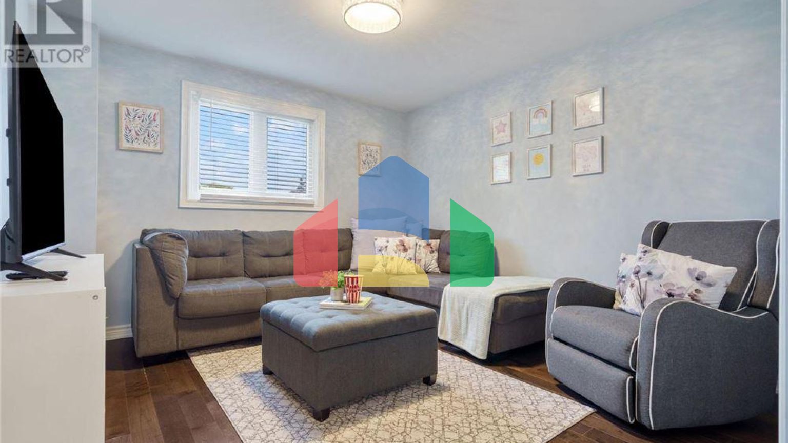 Residential - Single Family Home - Hamilton, Canada - Canada