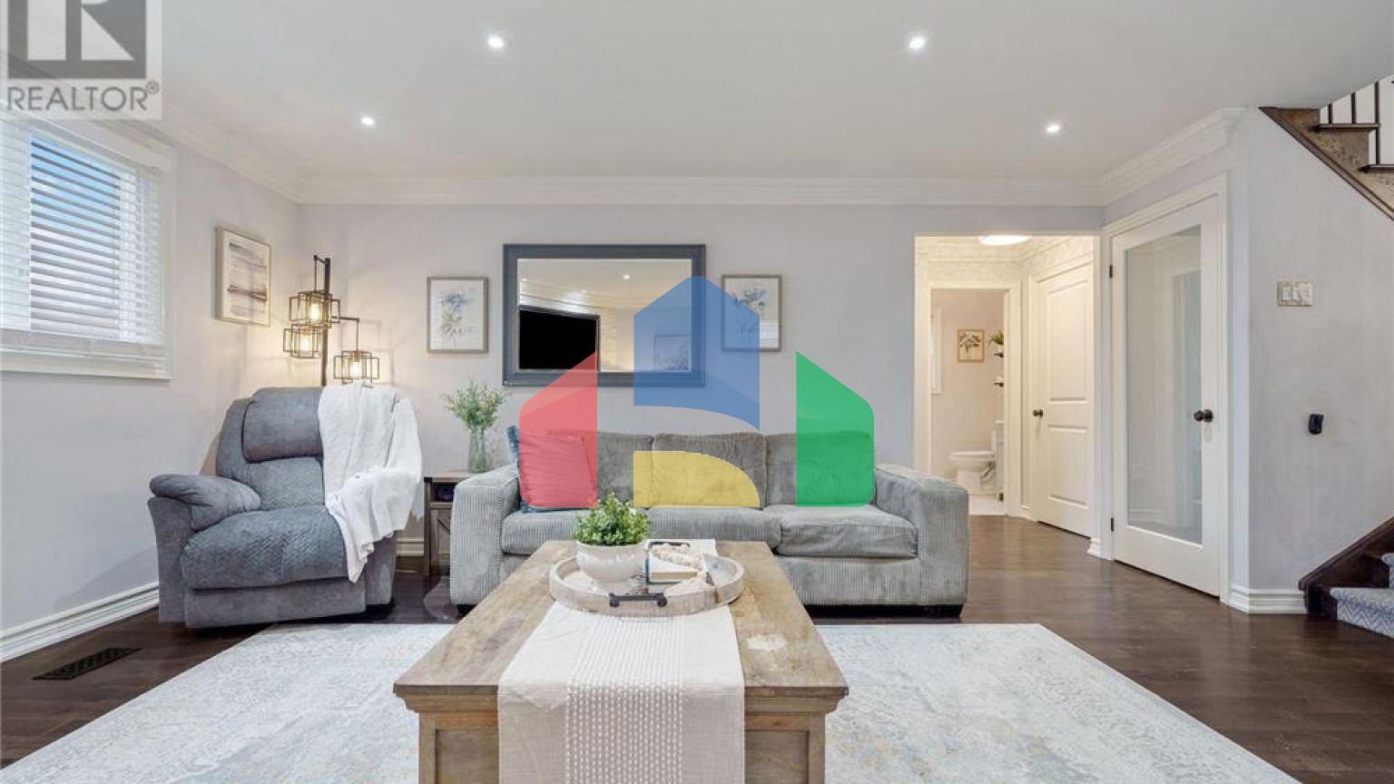 Residential - Single Family Home - Hamilton, Canada - Canada