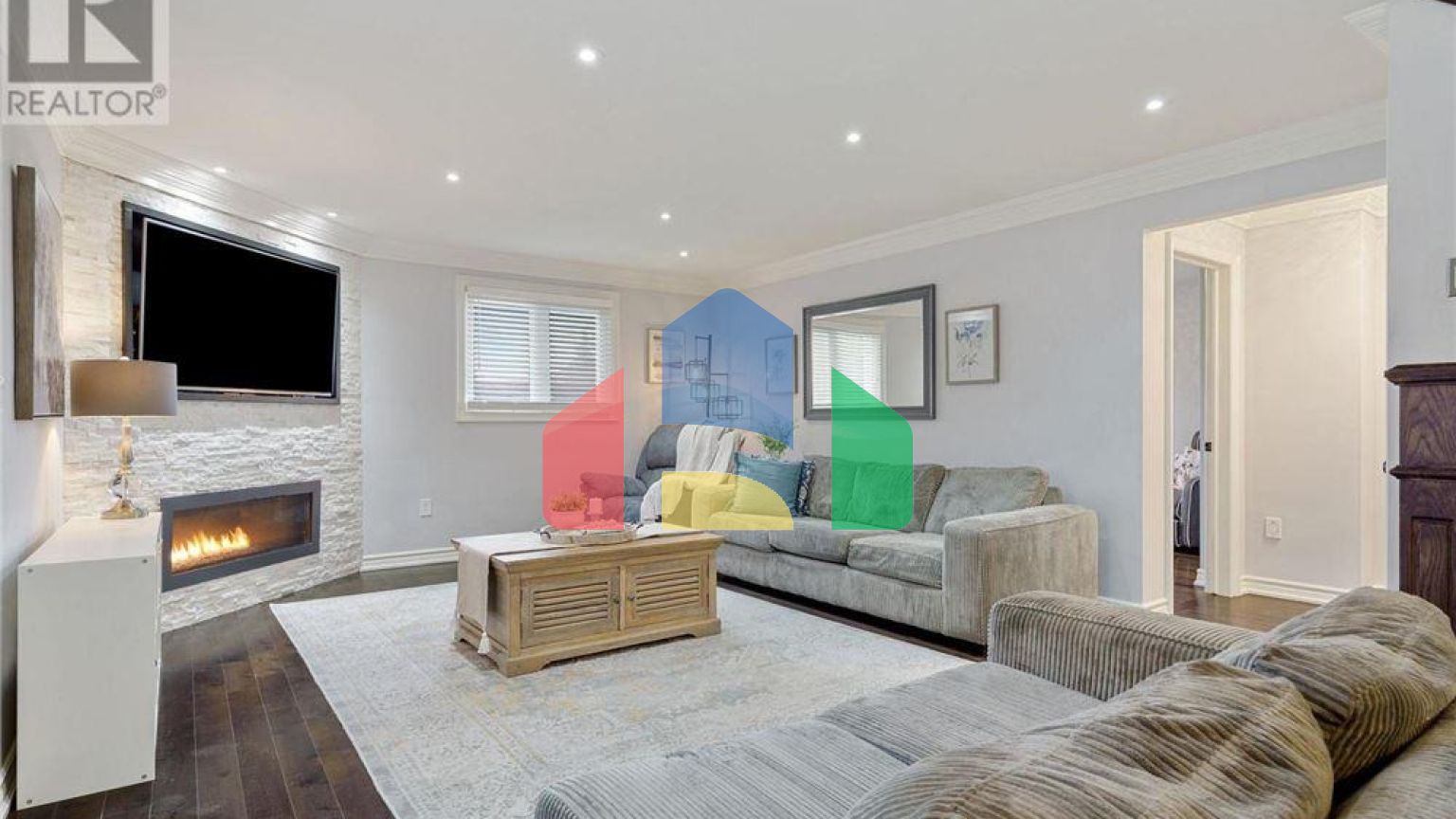 Residential - Single Family Home - Hamilton, Canada - Canada