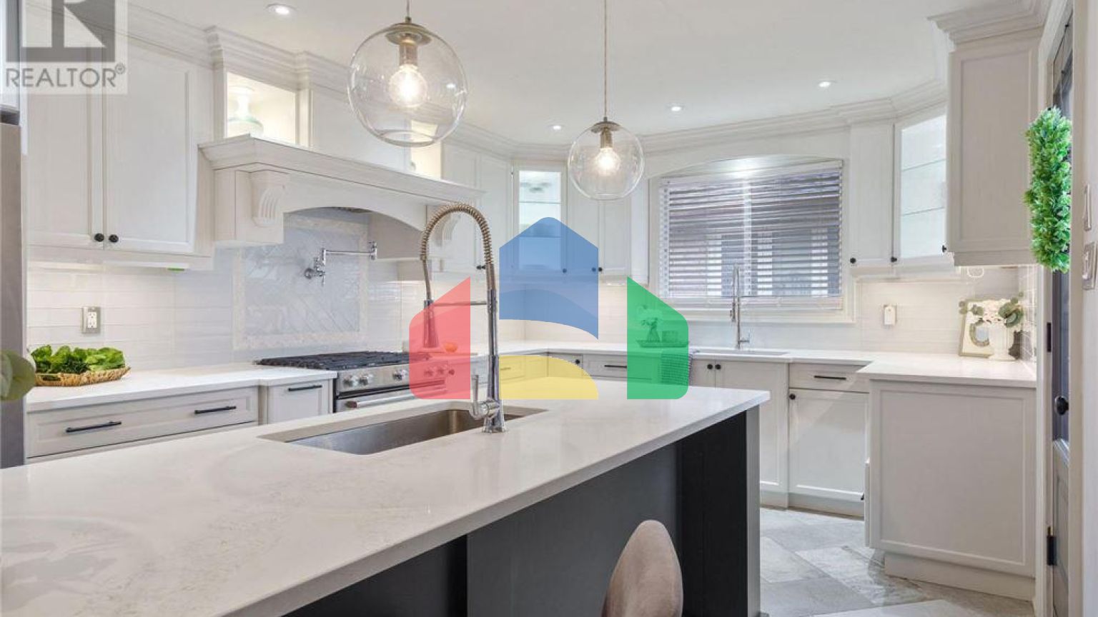 Residential - Single Family Home - Hamilton, Canada - Canada