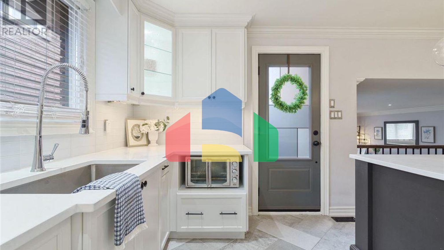 Residential - Single Family Home - Hamilton, Canada - Canada