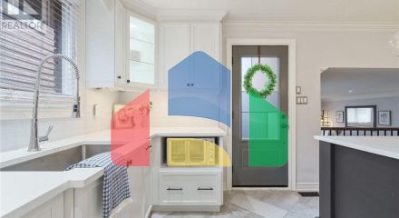 Residential - Single Family Home - Hamilton, Canada - Canada