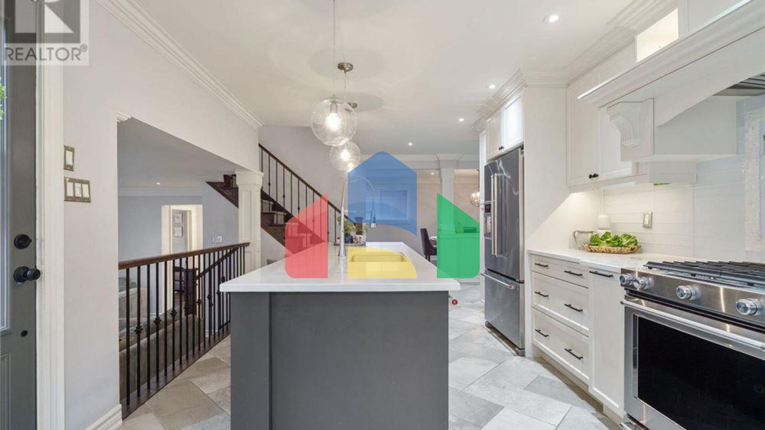 Residential - Single Family Home - Hamilton, Canada - Canada